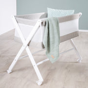 Lit d'enfant pliable en toile et mesh, avec roulettes et matelas, blanc-gris