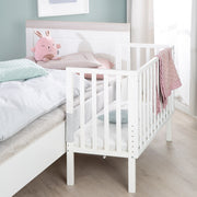 Culla co-sleeping 2in1 con barriera e materasso - Per tutte le altezze di letto dei genitori - Legno bianco