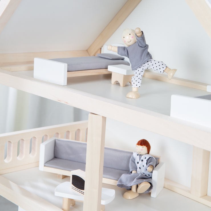 Puppenhaus inkl. Möbel & Puppen, Mädchen-Spielzeug aus Holz natur – roba